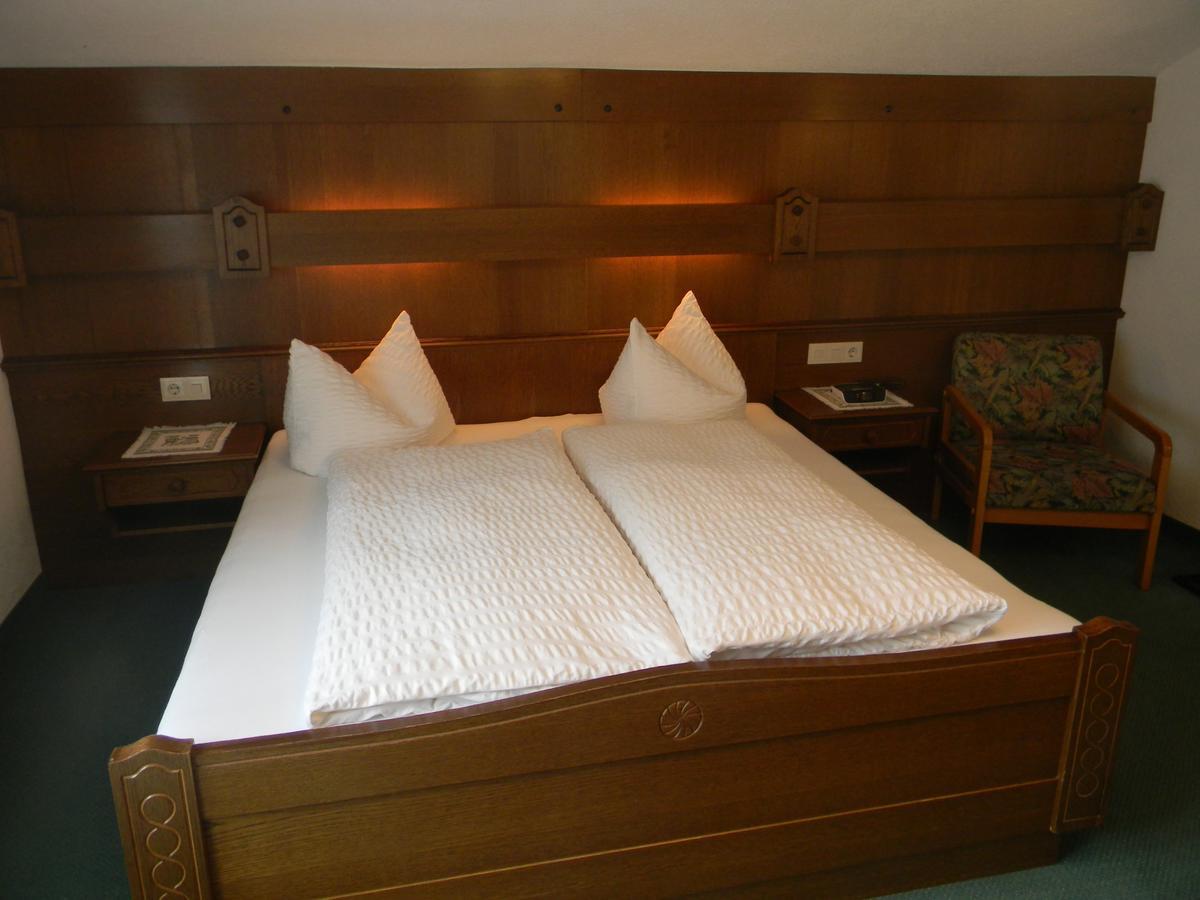 Hotel Haus Zentner Nauders Esterno foto