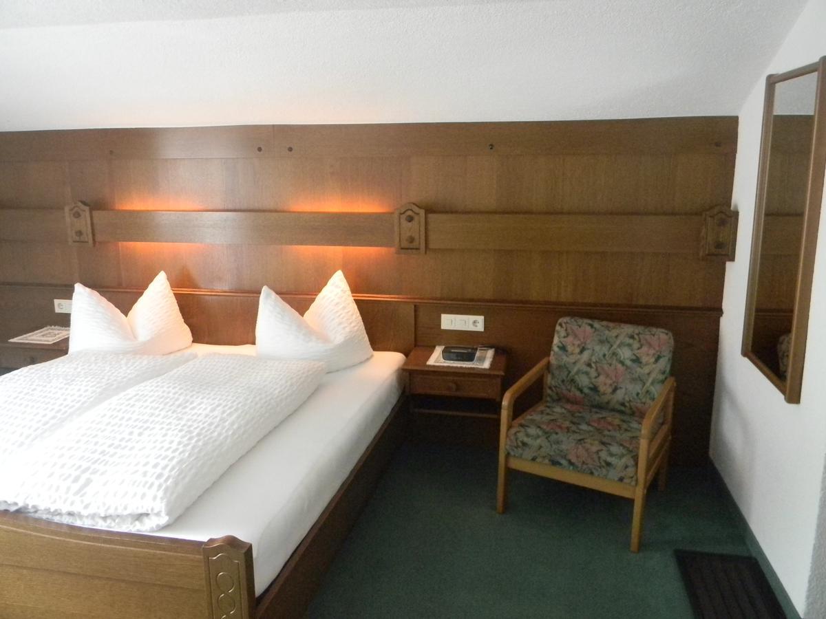 Hotel Haus Zentner Nauders Esterno foto